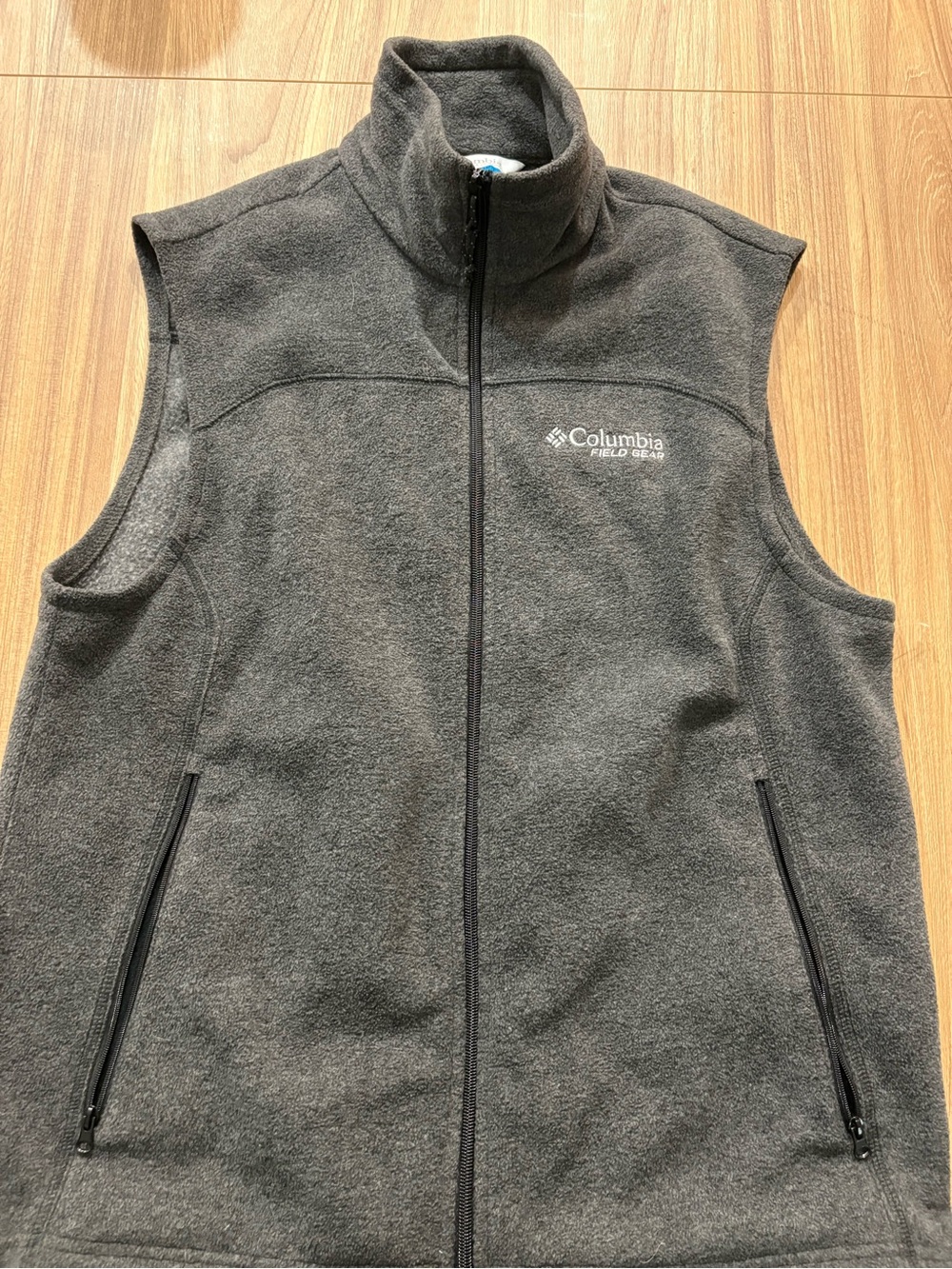 Columbia Men’s Gray Full-Zip Fleece Vest